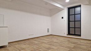 Prenájom pre pestrú ponuku služieb pešia zóna Šaľa 200 m2 alebo po miestnostiach