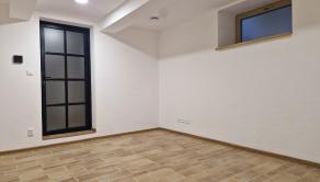 Prenájom pre pestrú ponuku služieb pešia zóna Šaľa 200 m2 alebo po miestnostiach