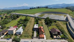 STAVEBNÝ POZEMOK 10 MIN. OD CENTRA, 800m², ŽILINA - BYTČICA
