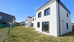 NOVOSTAVBA 4-izbového rodinného domu v MALINOVE | 119 m² | 3 PARKOVACIE MIESTA