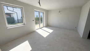 NOVOSTAVBA 4-izbového rodinného domu v MALINOVE | 119 m² | 3 PARKOVACIE MIESTA