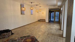 Prenájom pre pestrú ponuku služieb pešia zóna Šaľa 200 m2 alebo po miestnostiach
