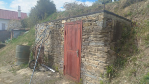 Slnečný pozemok 571m2 s pivnicou – TOP lokalita pri Smižanoch