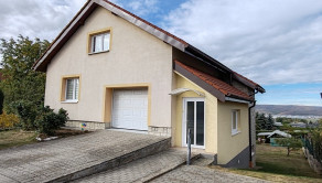 NA PREDAJ! VEĽKÝ RODINNÝ DOM v obci ZÁBORSKÉ pozemok 1060m2