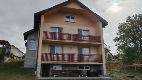 NA PREDAJ! VEĽKÝ RODINNÝ DOM v obci ZÁBORSKÉ pozemok 1060m2