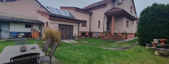 Zaujímavý 4-izbový Rodinný dom (1167m2) Vodárenská Piešťany