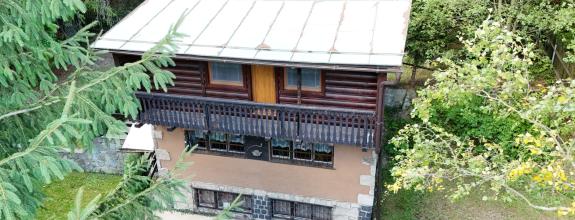 CHATA UPROSTRED LESA, POZEMOK 1782m2, ČADCA - BREHY