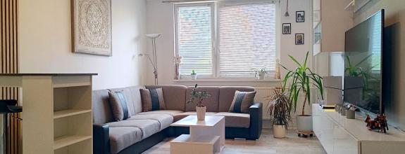 Pekný 3 izbový veľký byt 74 m2 Šaľa-Veča s balkónom, špajzou a pivnicou