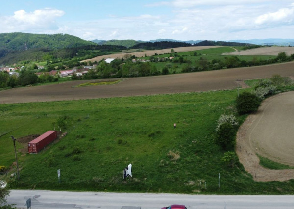 TURIE - INVESTIČNÝ POZEMOK PRE BUDÚCU VÝSTAVBU  4 RODINNÝCH DOMOV