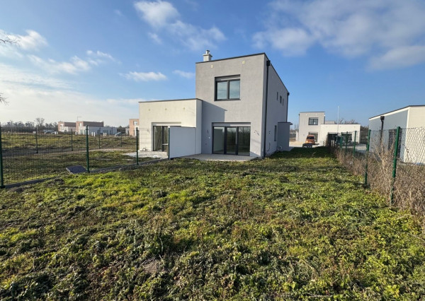 Znížená cena! Krásny štvorizbový rodinný dom v Hubiciach, bungalov, 85 m2, pozemok 350 m2