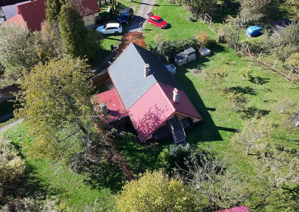 Chata v hornej časti Hronskej Dúbravy na predaj