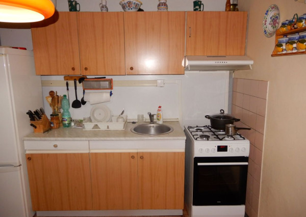 Slnečný 3 Izbový byt, 75 m2, balkón, širšie centrum, Levice