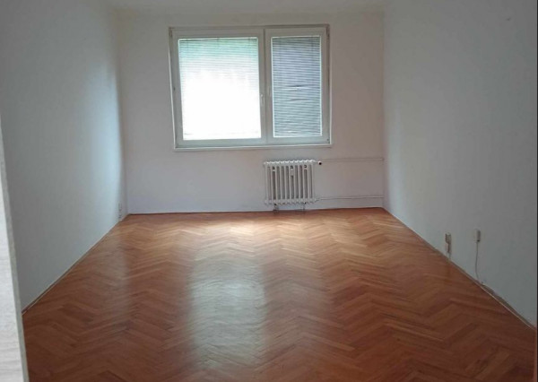 Hľadáme pre konkrétnu Klientku  1 Izbový byt v Šali