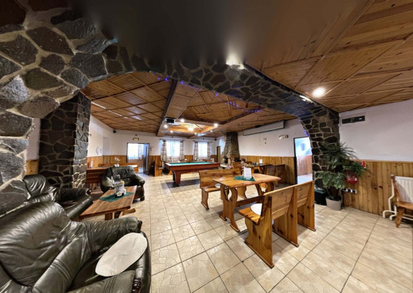 Investičná príležitosť. Reštaurácia s barom v Gelnici-časť MáriaHuta o celkovej rozlohe 900 m2.
