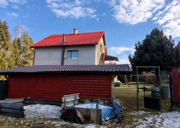 Exkluzívne. Rodinný dom v tichej lokalite pod lesom v Prakovciach