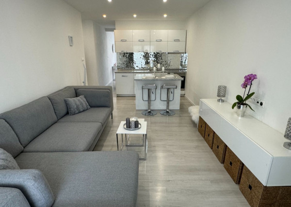 Krásny moderný 2 izbový byt v centre mesta Šaľa