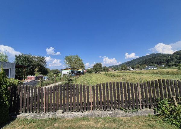 DOLNÝ HRIČOV - STAVEBNÝ POZEMOK 1940 m2