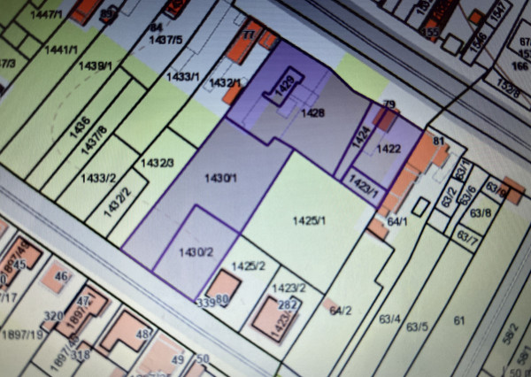 Veľký stavebný pozemok priamo v obci Nýrovce! 4605m2!