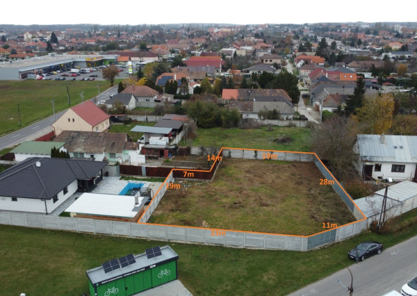 Stavebný pozemok v Sládkovičove 918m2