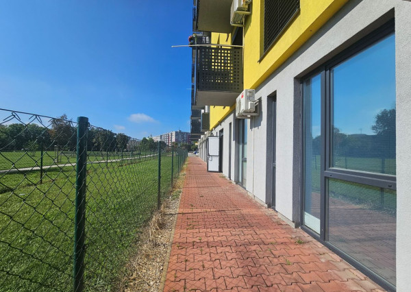 Prenájom Priestor ambulancie Galanta/west 75m2