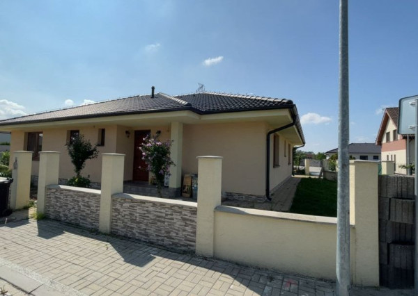 Novostavba 4-izbový RD Lehnice, dvojgaráž, 100 m2