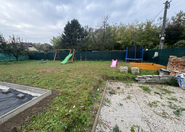 Dvojzáhrada v Kráľovej nad Váhom pri Váhu o výmere 523 m2 EXKLUZÍVNE