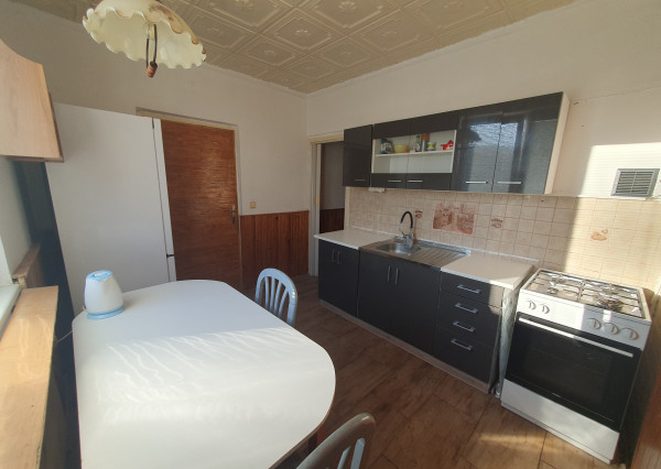 Priestranný 3-izbový byt + balkón 67m2 Nové mesto nad Váhom