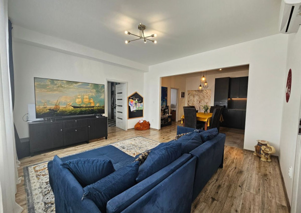 3i byt 114m2, vynikajúca poloha, dve kúpeľne, Sládkovičovo