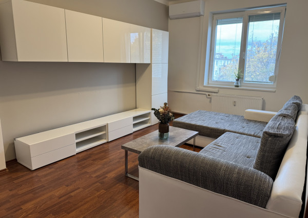 2 izbový pekný byt na prenájom v centre mesta 56 m2 s pivnicou