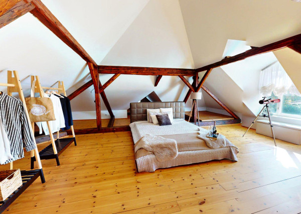 REZERVOVANÉ- Rodinný dom vhodný na bývanie alebo reprezentatívne kancelárske priestory