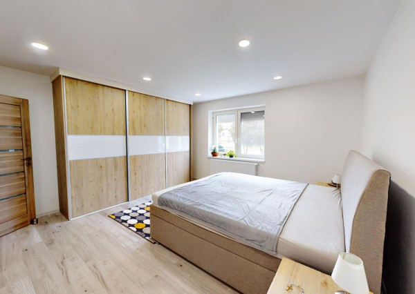 Krásny 4i Rodinný dom 166m2 ,na pozemku 1315m2 Vozokany.