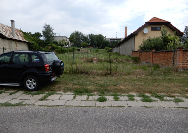 Slnečný pozemok, 1392 m2, Vyškovce nad Ipľom, okr. Levice