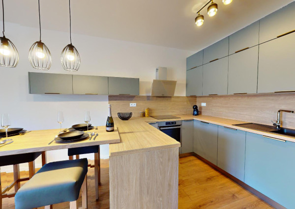 Rodinný dom(200m2) 4-izbový +1+terasa Dvorníky pri Hlohovci