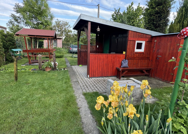 Krásna záhrada v Kráľovej nad Váhom 260 m2 v OV