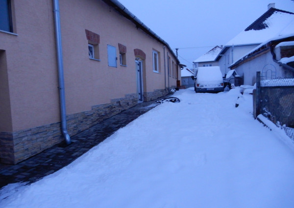 Pekný rodinný dom, 150 m2, garáž, Žemberovce, okr. Levice