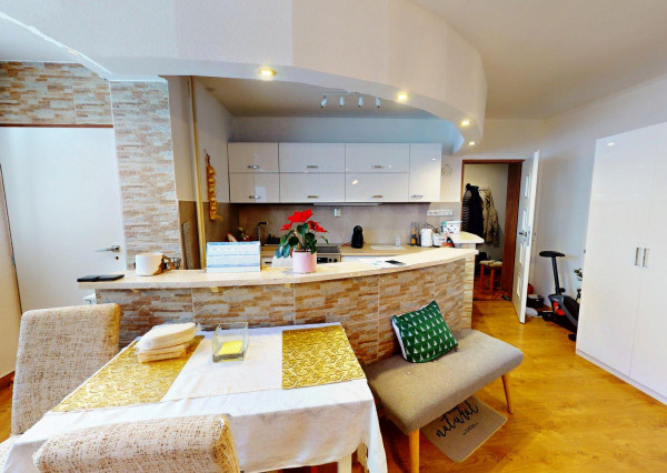 RAJEC - 2-IZBOVÝ BYT PO KOMPLETNEJ REKONŠTRUKCII