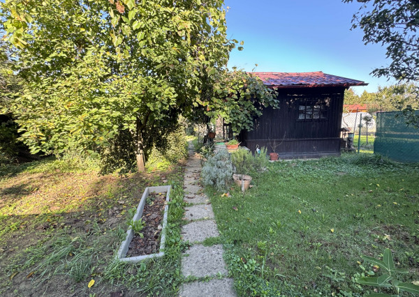 Záhrada 293 m2 v Šali pri tenisových kurtoch