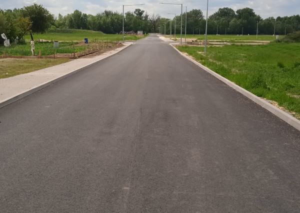 Exkluzívne Pozemok pre RD 793m2 Hrádok pri Piešťanoch