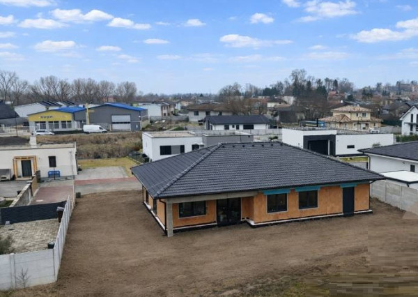 4 izbový bungalov, garáž, 600m2, Vinosady okres Pezinok