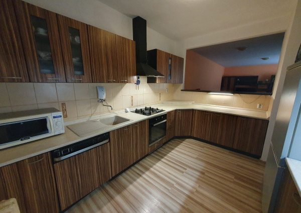 Rodinný dom (5-izbový)+garáž+1x parking Komenského Piešťany