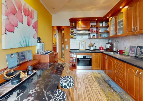 3-izbový veľký byt Žilina Závodie 90 m2, loggia