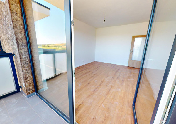 POSLEDNÝ V AKCII. 2-izb. byt+balkón 57,7m2 Dvorníky pri HC