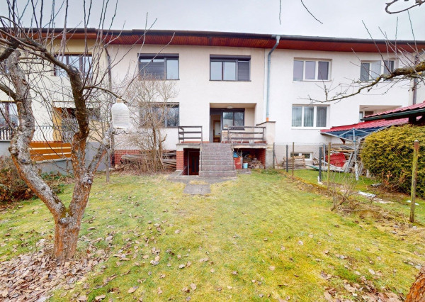 4-IZBOVÝ TEHLOVÝ RADOVÝ DOM, POZEMOK 360m2, ŽILINA - ROSINKY