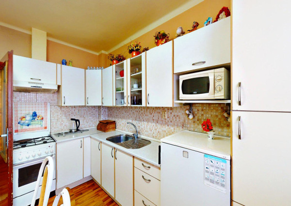 5-izbový Rodinný dom (959m2)+2x garáž Hrádok pri Piešťanoch