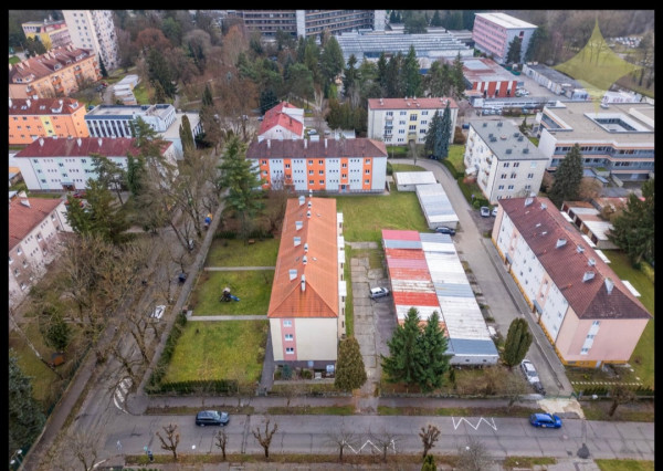 Garáž do prenájmu vo Zvolene na ul. R.Čelku/ Vansovej