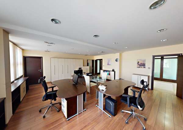 Veľká kancelária na prenájom  55,2 m2 s archívom ul. Jarmočná