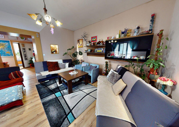 DOM V CENE BYTU A SO ZARIADENÍM! 4-izbový dom po rekonštrukcii v CENTRE Jasova