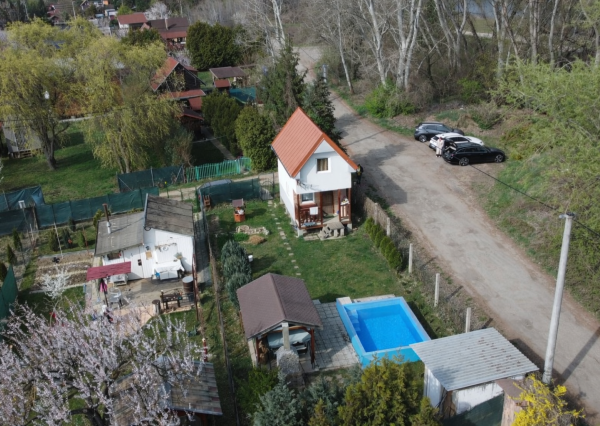 Exkluzivne na predaj Chata s Bazénom v Kráľovej nad Váhom