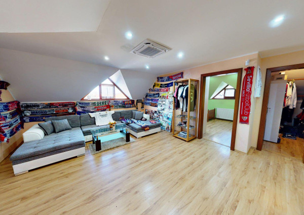 Zariadený, wellness, 8i- 470m2, pozemok 1840m2, Horné Saliby