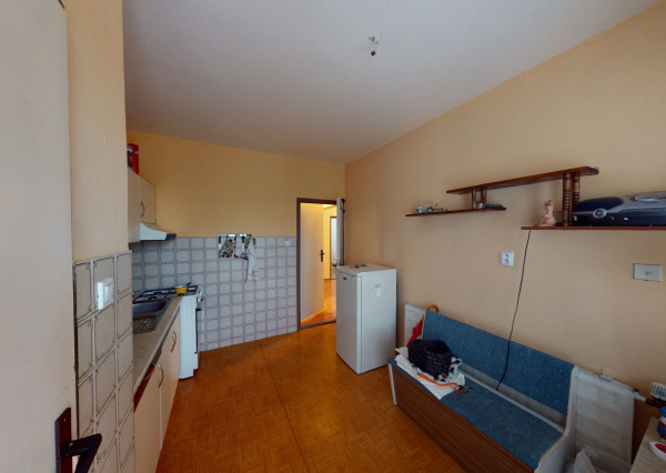 Slnečný 3 izbový byt, 75 m2, Santovka, okr. Levice